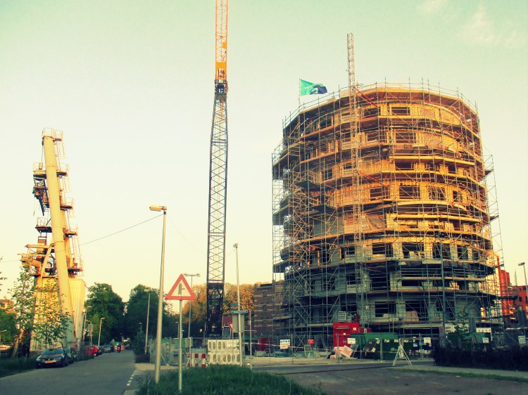 leaning tower of pizza pie